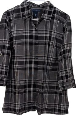 Karen Scott Black White Plaid, Semi Sheer Blouse with Adjustable Sleeves. 🩷